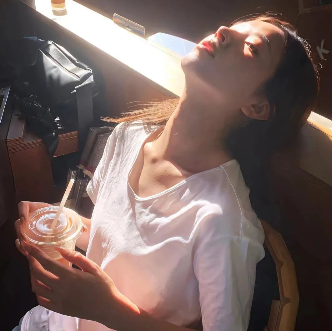 今夜一起为爱鼓掌